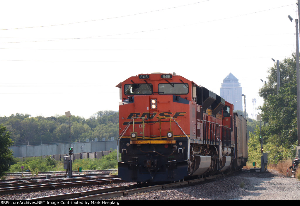 BNSF 8416